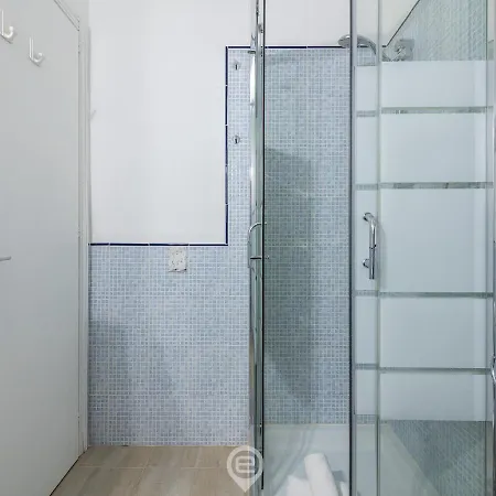 House Marisa - Terrace With Sea View بيت للعطل